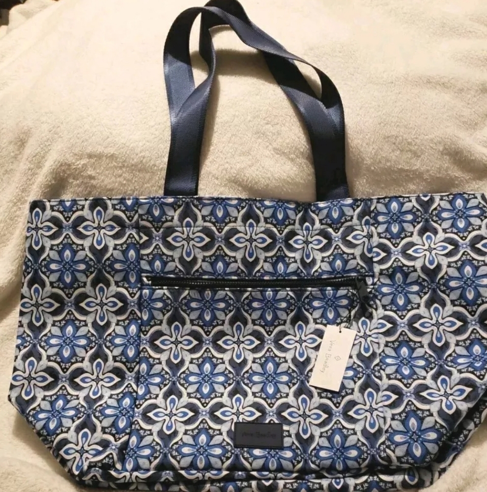 Vera Bradley ReActive Drawstring Family Tote Raindrop Medallion - NWT